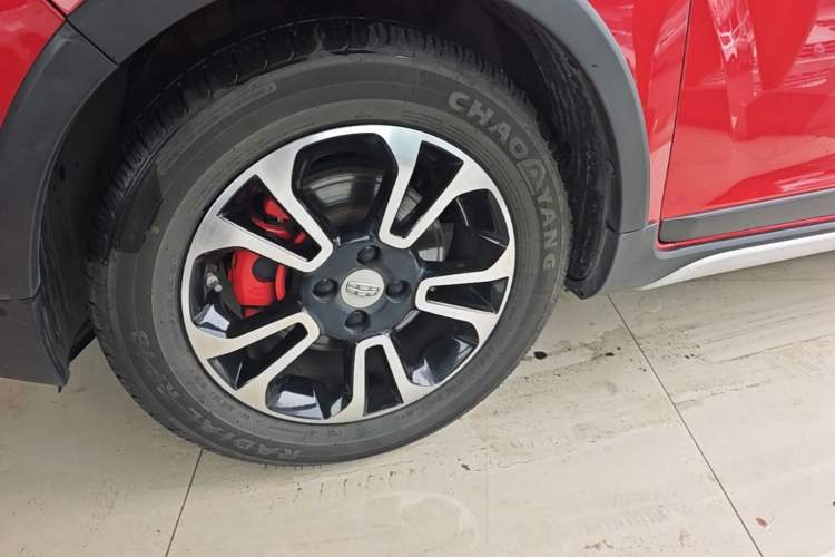 Used Geely Auto Vision X3 2017 1.5L Automatic Luxury Model Left Front Wheel Hub