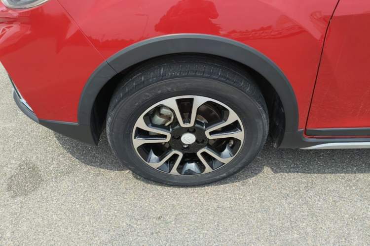 Used Geely Auto Vision X3 2017 1.5L Automatic Elite Model Left Front Wheel Hub