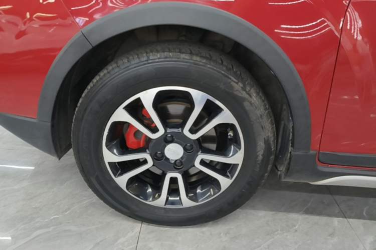Used Geely Auto Vision X3 2017 1.5L Automatic Luxury Model Left Front Wheel Hub