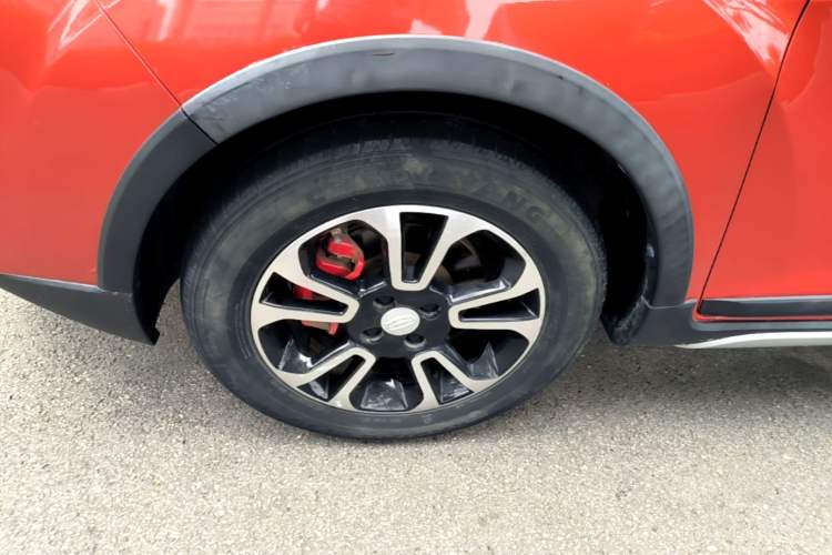 Used Geely Auto Vision X3 2017 1.5L Manual Luxury Model Left Front Wheel Hub