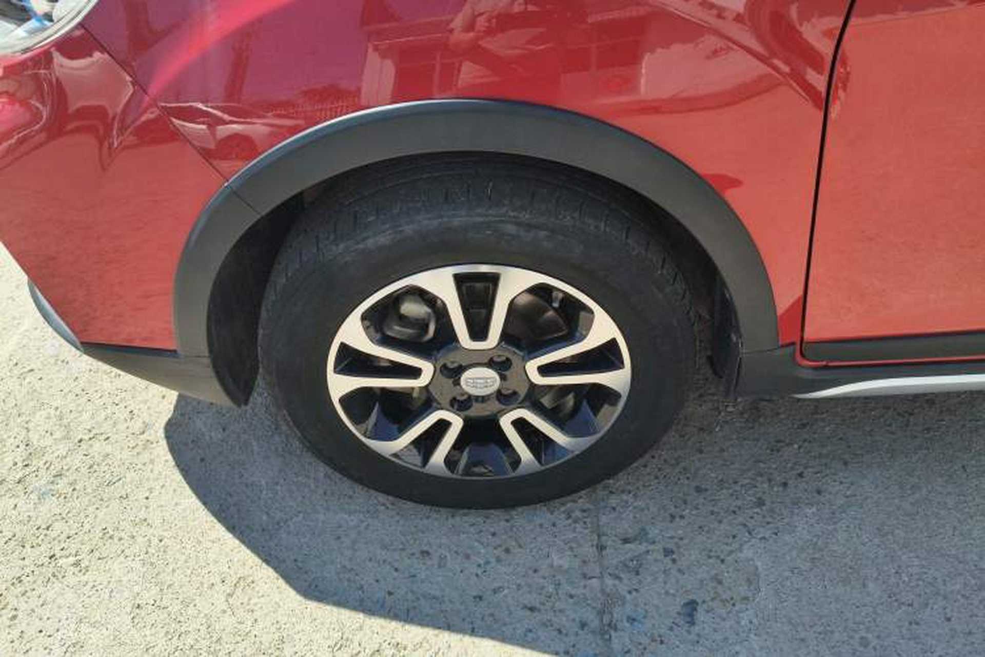 Used Geely Auto Vision X3 2017 1.5L Manual Elite Model Left Front Wheel Hub