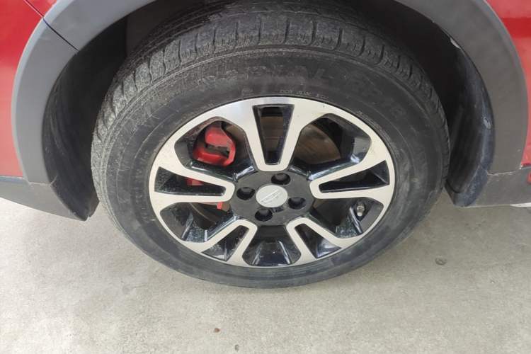 Used Geely Auto Vision X3 2017 1.5L Manual Luxury Model Left Front Wheel Hub