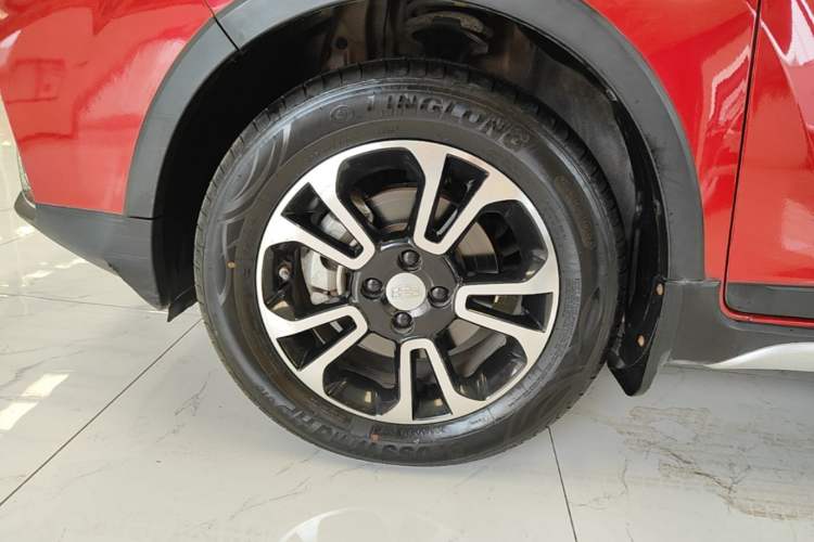 Used Geely Auto Vision X3 2017 1.5L Automatic Elite Model Left Front Wheel Hub