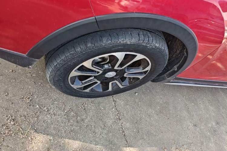Used Geely Auto Vision X3 2017 1.5L Automatic Elite Model Left Front Wheel Hub