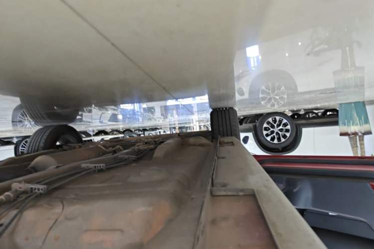 Used Geely Auto Vision X3 2017 1.5L Automatic Elite Model Left Side Sill