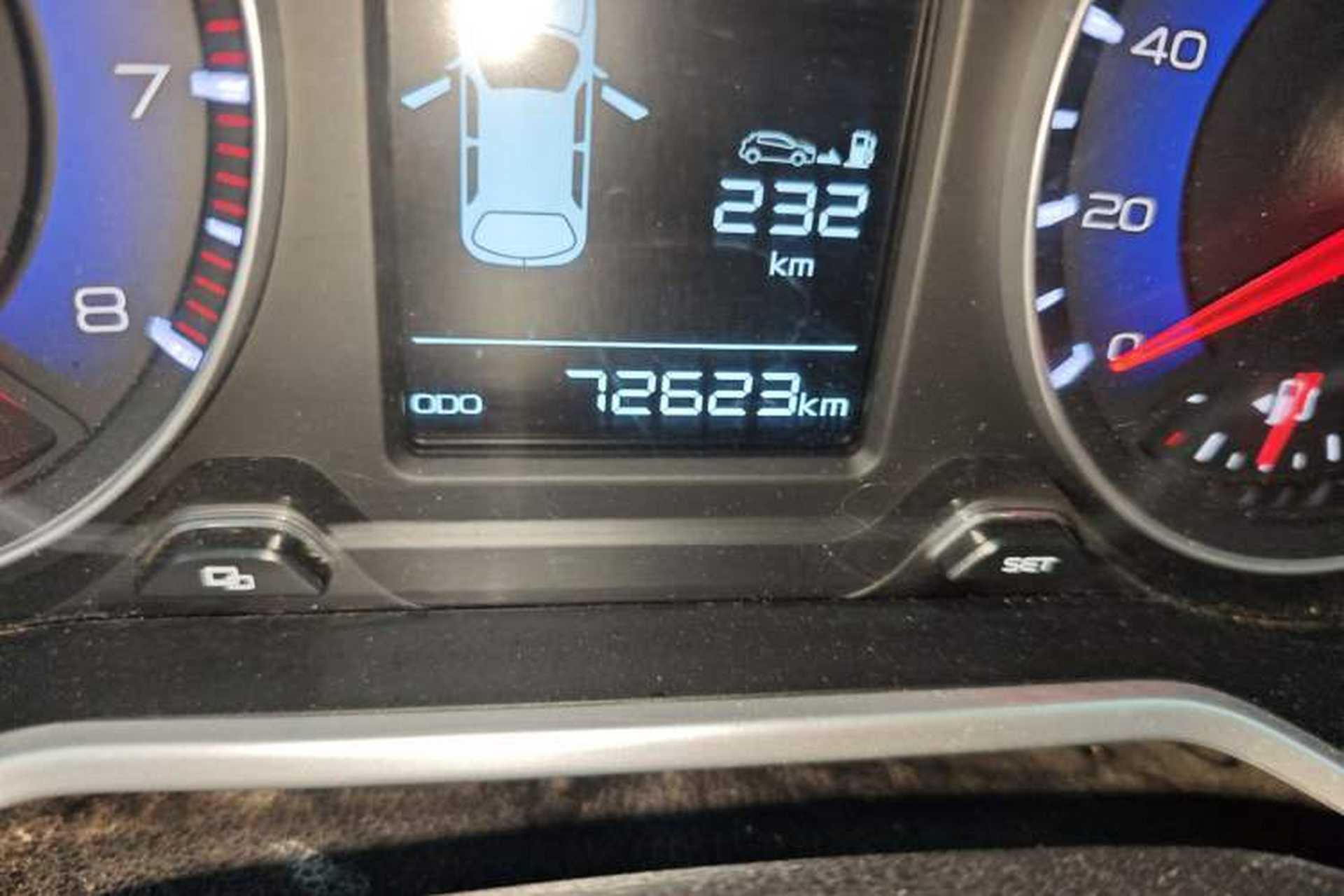 Used Geely Auto Vision X3 2017 1.5L Manual Luxury Model Odometer Close Up