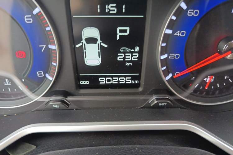 Used Geely Auto Vision X3 2017 1.5L Automatic Elite Model Odometer Close Up