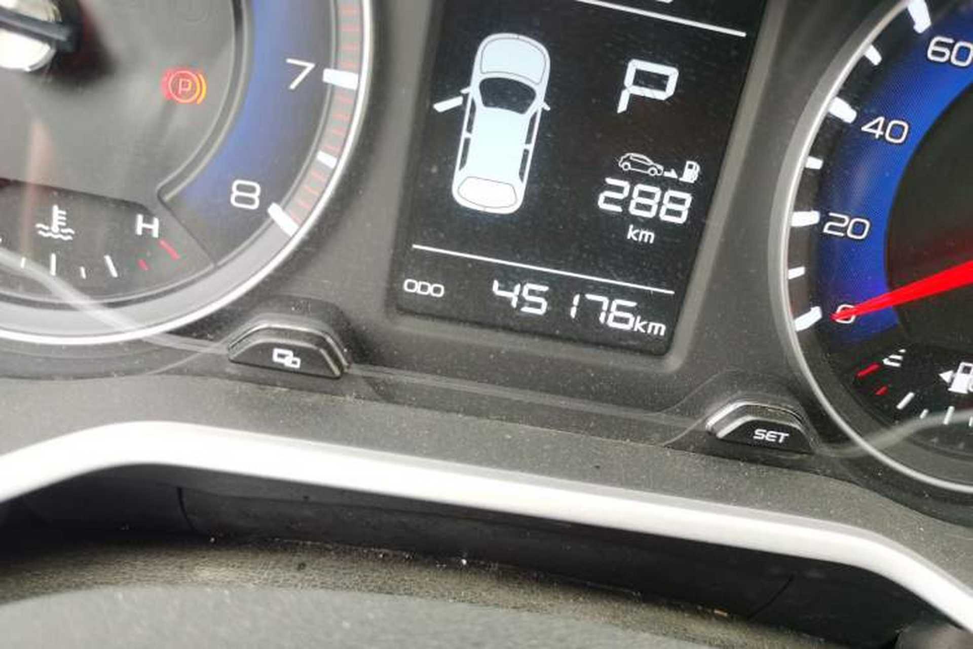 Used Geely Auto Vision X3 2017 1.5L Automatic Elite Model Odometer Close Up