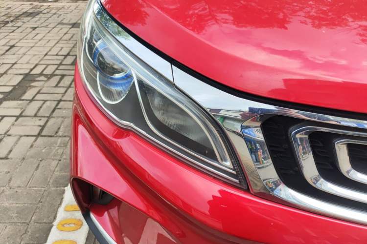 Used Geely Auto Vision X3 2017 1.5L Automatic Luxury Model Right Front Headlight