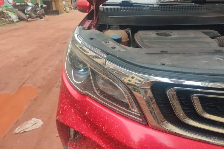 Used Geely Auto Vision X3 2017 1.5L Automatic Elite Model Right Front Headlight