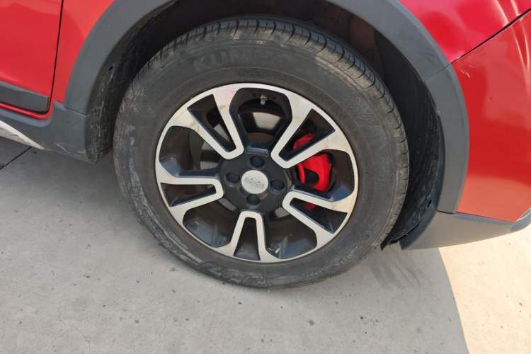 Used Geely Auto Vision X3 2017 1.5L Manual Luxury Model Right Front Wheel Hub