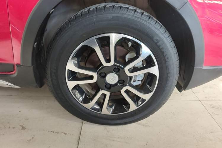 Used Geely Auto Vision X3 2017 1.5L Automatic Elite Model Right Front Wheel Hub