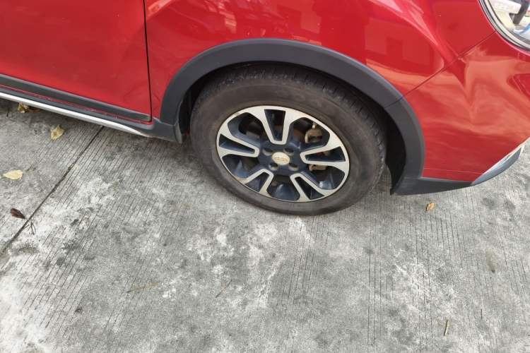Used Geely Auto Vision X3 2017 1.5L Automatic Elite Model Right Front Wheel Hub