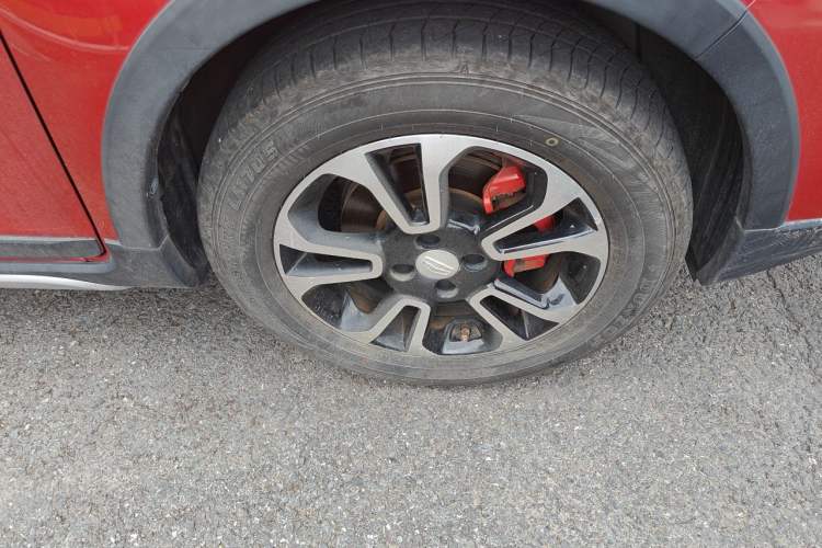 Used Geely Auto Vision X3 2017 1.5L Automatic Luxury Model Right Front Wheel Hub