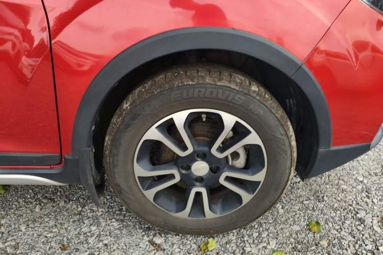 Used Geely Auto Vision X3 2017 1.5L Automatic Elite Model Right Front Wheel Hub