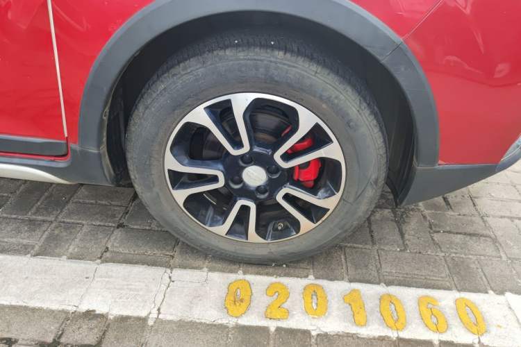 Used Geely Auto Vision X3 2017 1.5L Automatic Luxury Model Right Front Wheel Hub