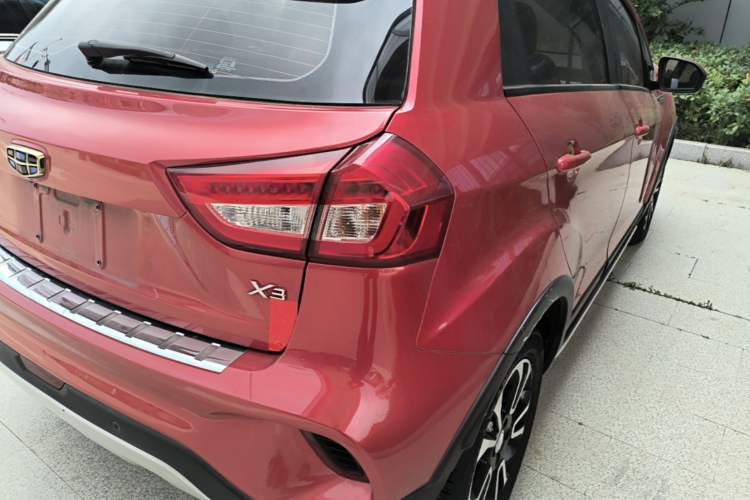 Used Geely Auto Vision X3 2017 1.5L Automatic Elite Model Right Rear Taillight