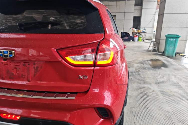 Used Geely Auto Vision X3 2017 1.5L Automatic Luxury Model Right Rear Taillight