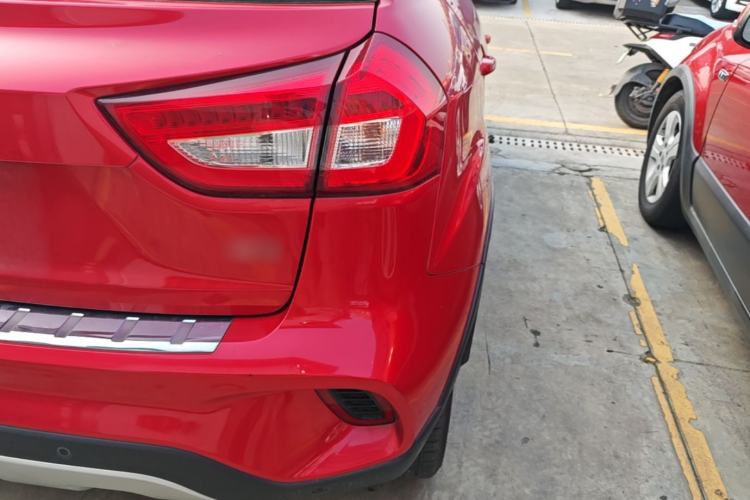 Used Geely Auto Vision X3 2017 1.5L Automatic Elite Model Right Rear Taillight