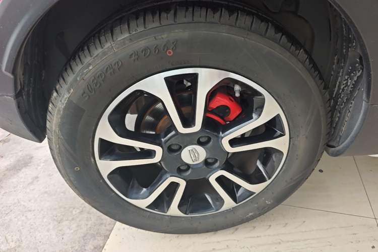 Used Geely Auto Vision X3 2017 1.5L Automatic Luxury Model Right Rear Wheel Hub
