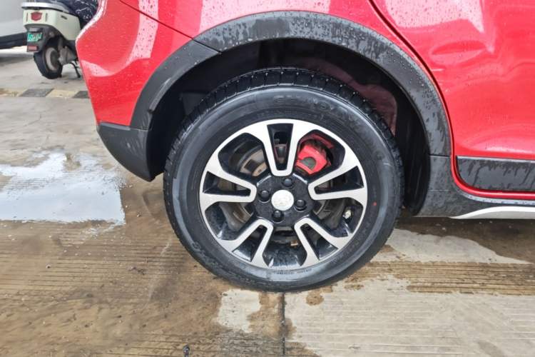 Used Geely Auto Vision X3 2017 1.5L Automatic Luxury Model Right Rear Wheel Hub