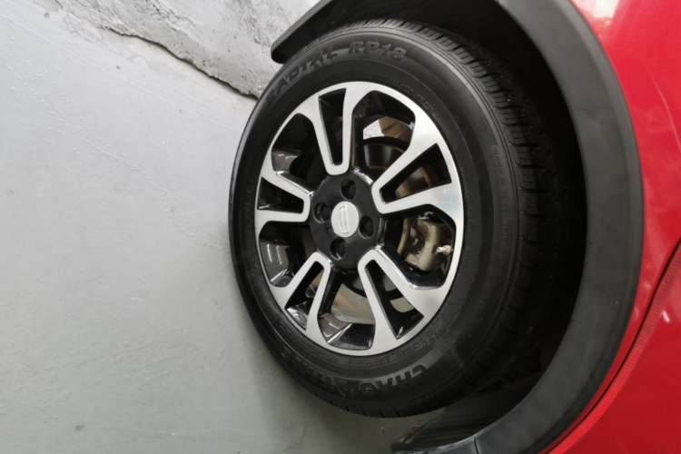 Used Geely Auto Vision X3 2017 1.5L Automatic Elite Model Right Rear Wheel Hub