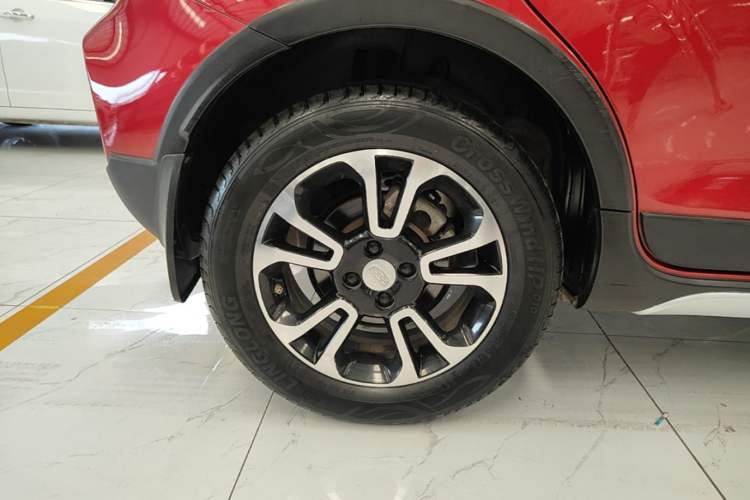 Used Geely Auto Vision X3 2017 1.5L Automatic Elite Model Right Rear Wheel Hub