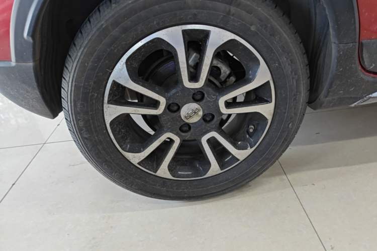 Used Geely Auto Vision X3 2017 1.5L Automatic Elite Model Right Rear Wheel Hub