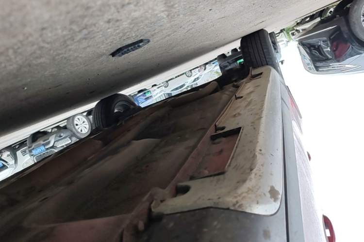 Used Geely Auto Vision X3 2017 1.5L Automatic Luxury Model Right Side Sill