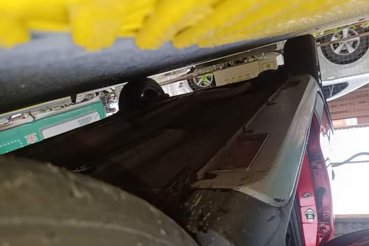 Used Geely Auto Vision X3 2017 1.5L Automatic Luxury Model Right Side Sill
