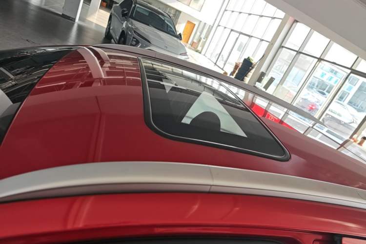 Used Geely Auto Vision X3 2017 1.5L Automatic Luxury Model Roof