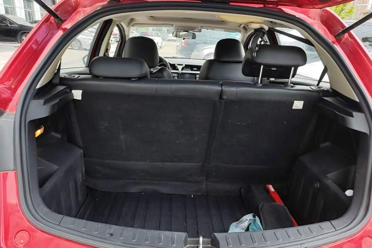 Used Geely Auto Vision X3 2017 1.5L Automatic Luxury Model Trunk