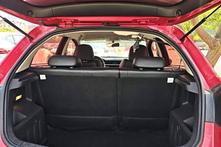 Used Geely Auto Vision X3 2017 1.5L Automatic Elite Model Trunk