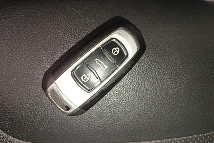 Used Geely Auto Vision X3 2017 1.5L Automatic Luxury Model Vehicle Key