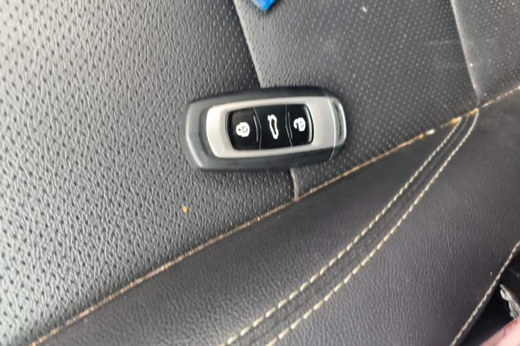 Used Geely Auto Vision X3 2017 1.5L Automatic Luxury Model Vehicle Key