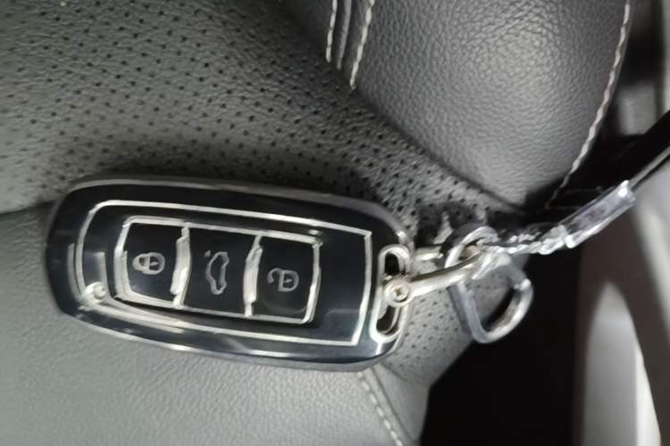 Used Geely Auto Vision X3 2017 1.5L Automatic Luxury Model Vehicle Key