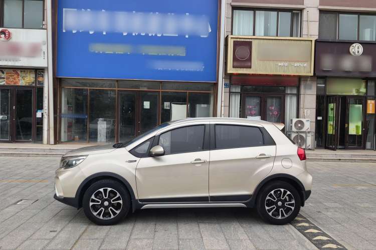 Used Geely Auto Vision X3 2017 1.5L Manual Elite Model Exterior 3
