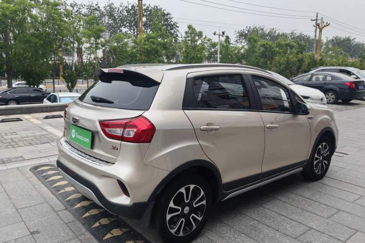 Used Geely Auto Vision X3 2017 1.5L Manual Elite Model Exterior 5