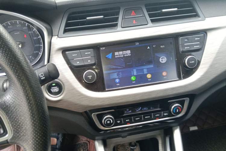 Used Geely Auto Vision X3 2017 1.5L Automatic Elite Model Audio And AC Panel