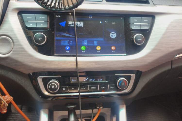 Used Geely Auto Vision X3 2017 1.5L Manual Elite Model Audio And AC Panel