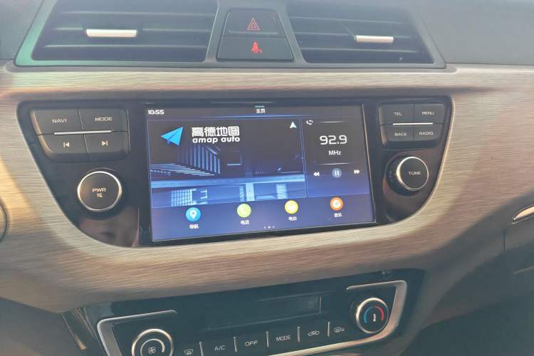Used Geely Auto Vision X3 2017 1.5L Manual Elite Model Audio And AC Panel