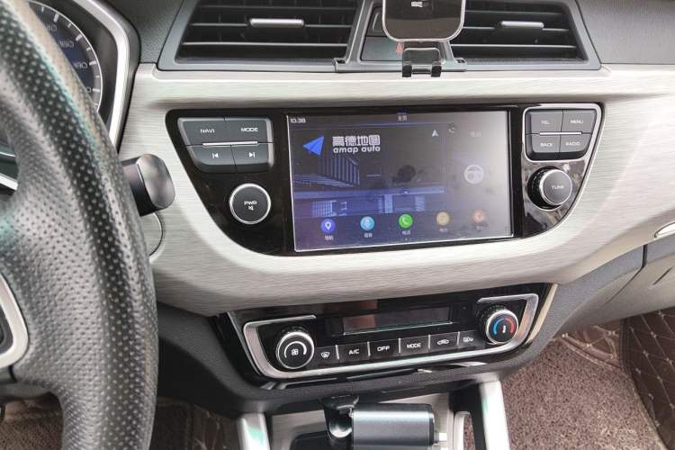 Used Geely Auto Vision X3 2017 1.5L Manual Luxury Model Audio And AC Panel