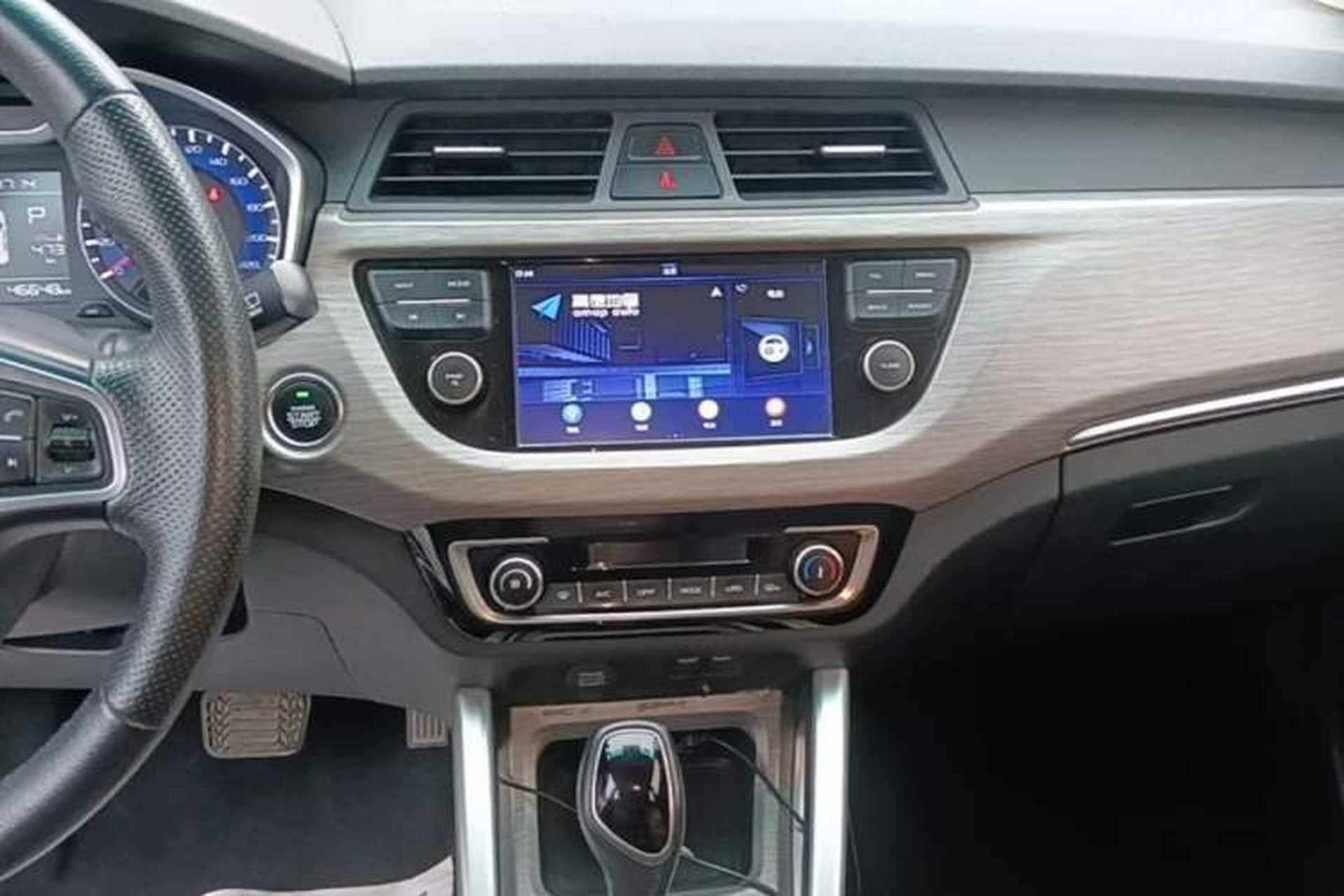 Used Geely Auto Vision X3 2017 1.5L Automatic Elite Model Audio And AC Panel