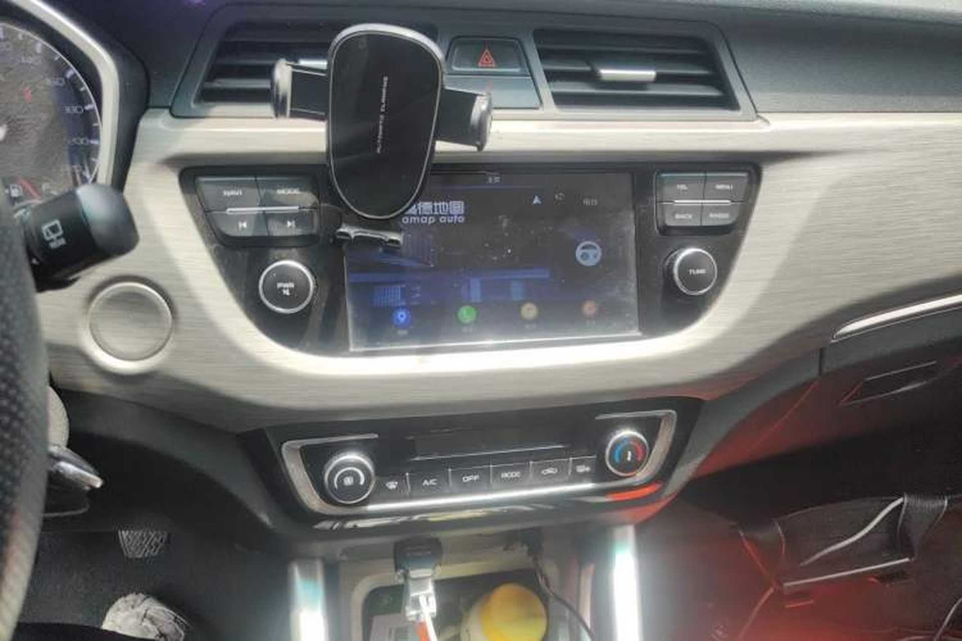 Used Geely Auto Vision X3 2017 1.5L Manual Elite Model Audio And AC Panel
