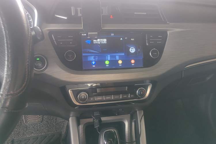 Used Geely Auto Vision X3 2017 1.5L Automatic Elite Model Audio And AC Panel