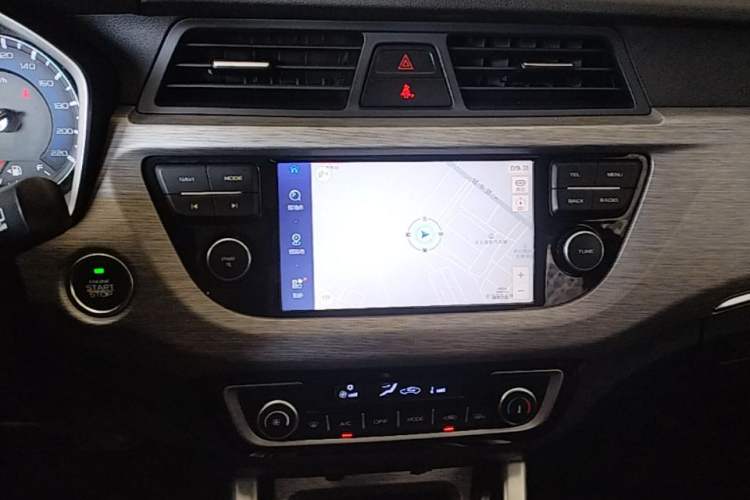 Used Geely Auto Vision X3 2017 1.5L Automatic Elite Model Audio And AC Panel