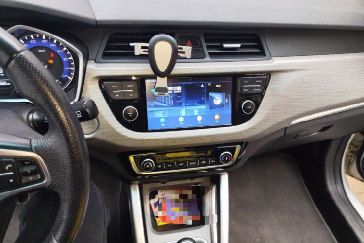 Used Geely Auto Vision X3 2017 1.5L Manual Elite Model Audio And AC Panel