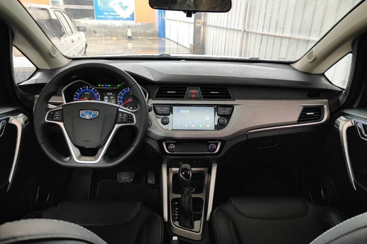 Used Geely Auto Vision X3 2017 1.5L Automatic Luxury Model Center Console