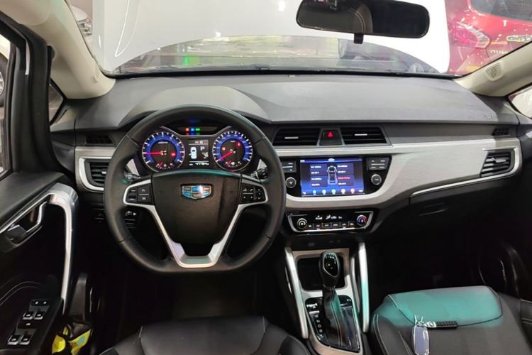 Used Geely Auto Vision X3 2017 1.5L Automatic Luxury Model Center Console