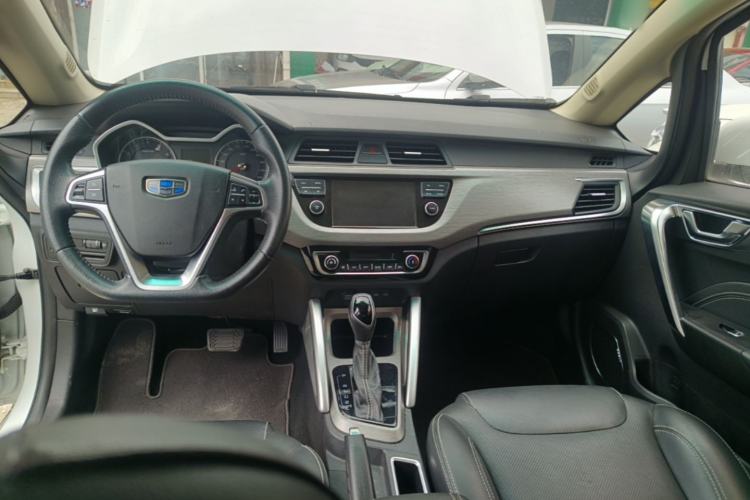 Used Geely Auto Vision X3 2017 1.5L Automatic Luxury Model Center Console